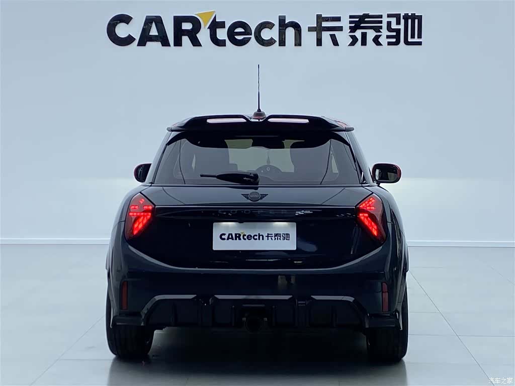 Mini Cooper, 2025 4