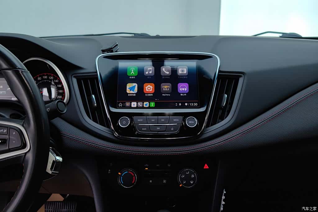 Chevrolet RS, 2022 13