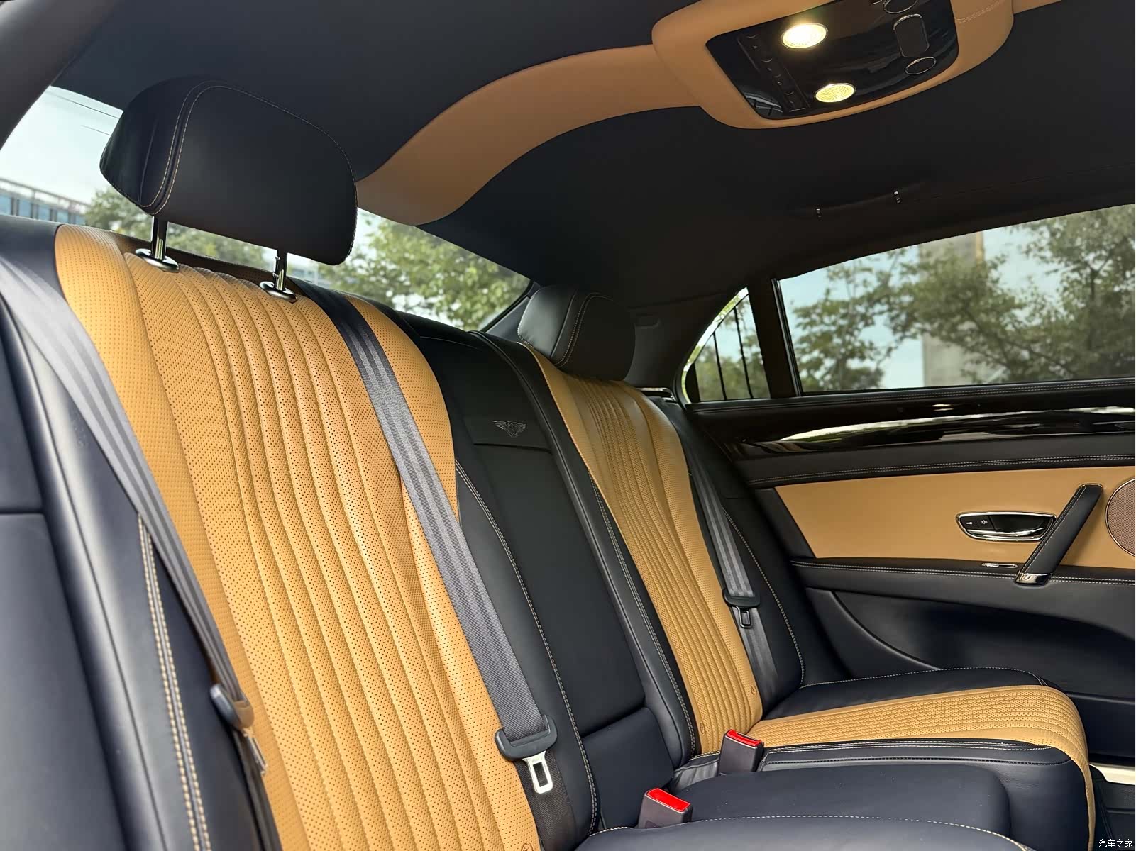 Bentley Flying Spur, 2017 21