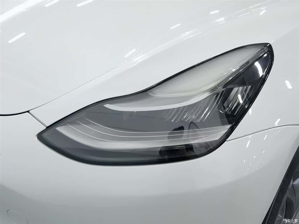 Tesla Model 3, 2020 7