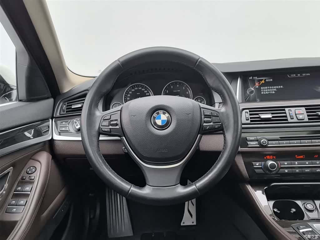 BMW 5 Series, 2014 11