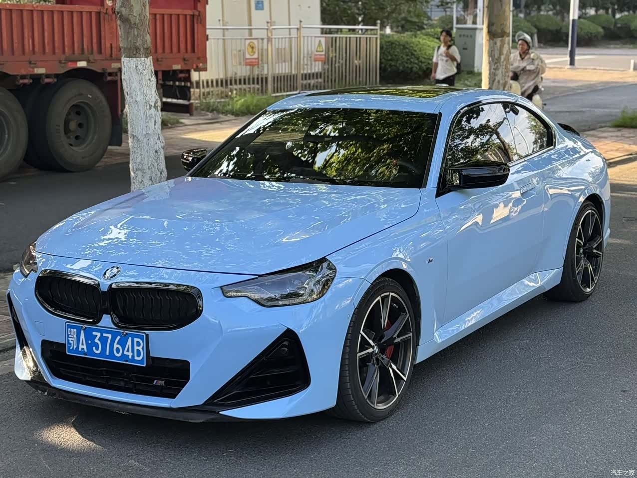 BMW M2, 2025 1