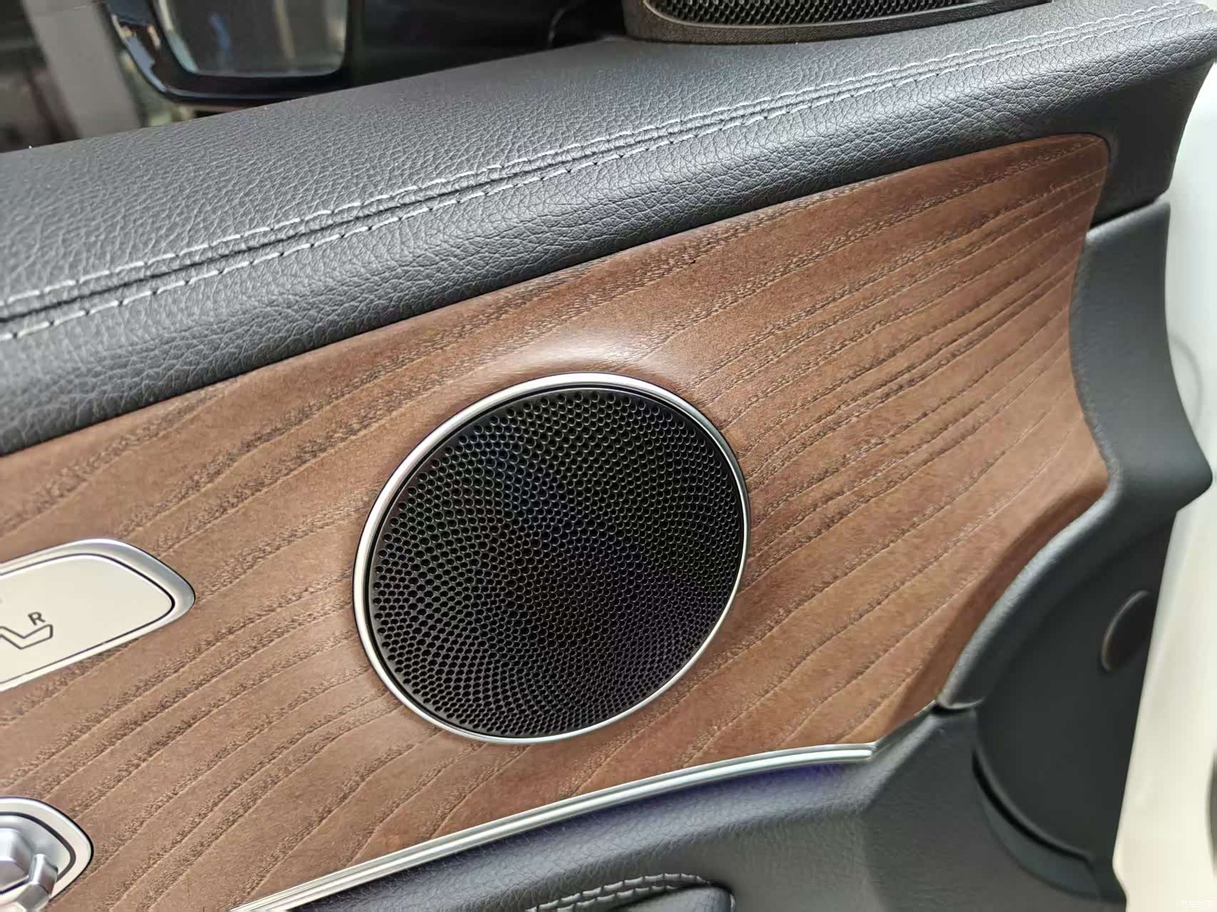 Mercedes-Benz E-Class, 2019 36