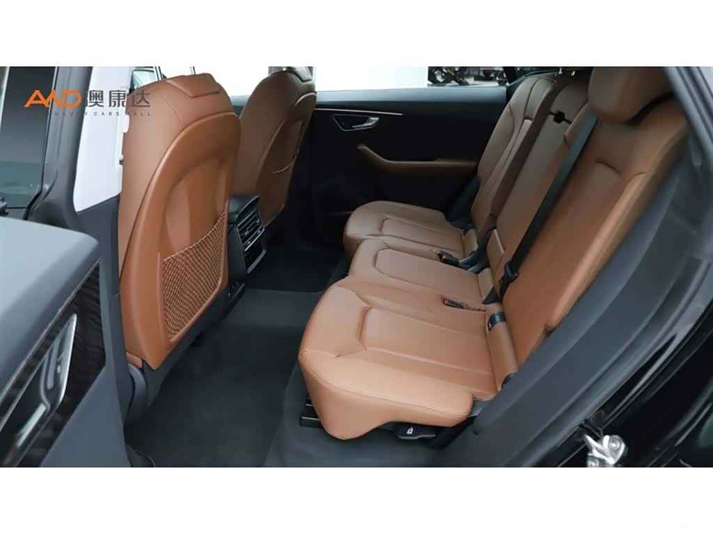 Audi Q8, 2022 7