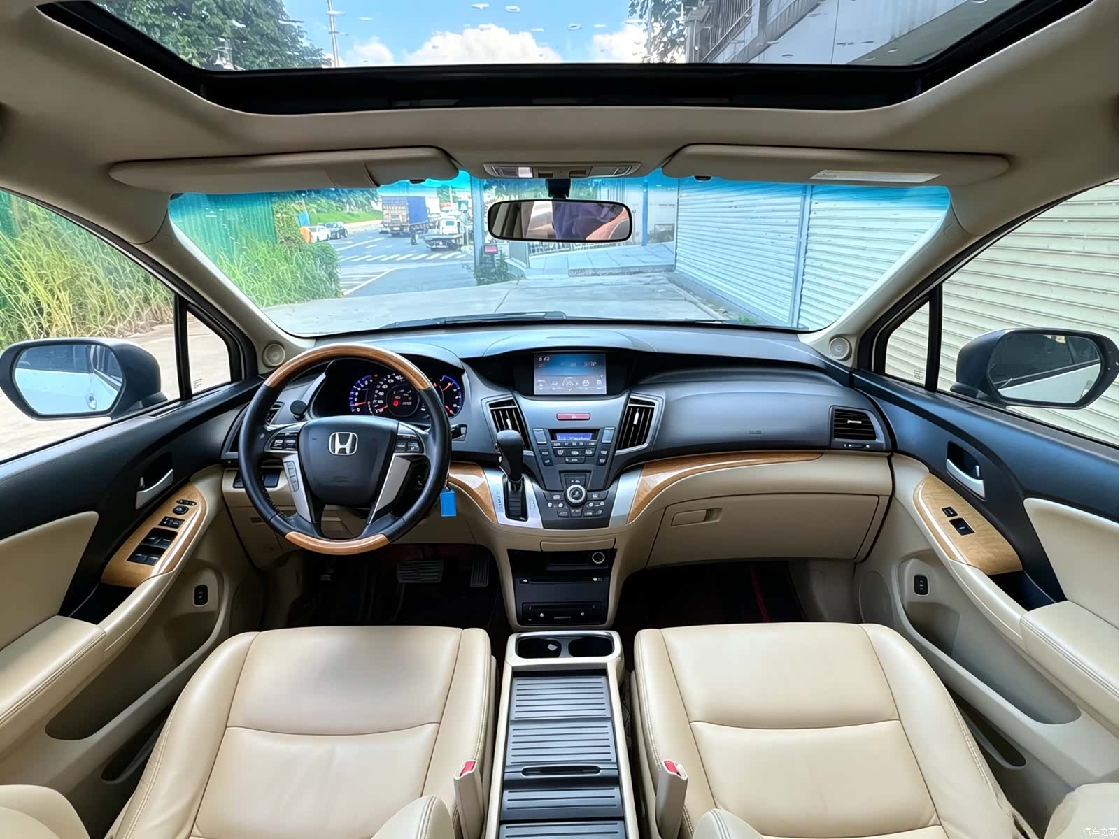 Honda Odyssey, 2012 6