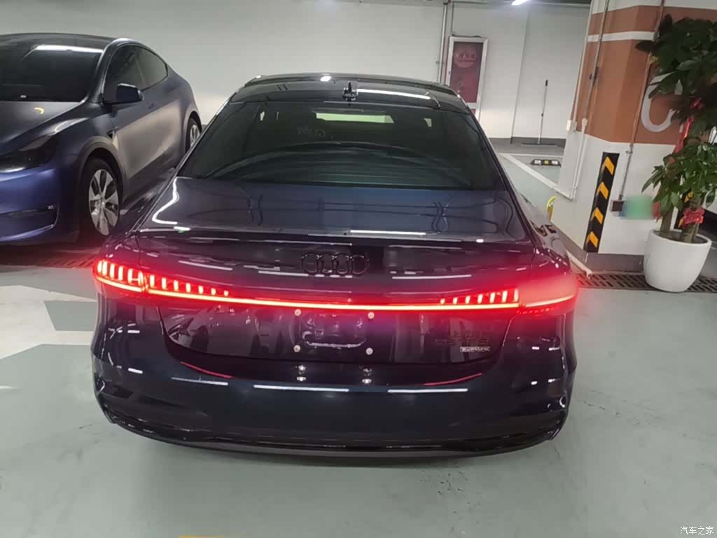 Audi A7L, 2022 6