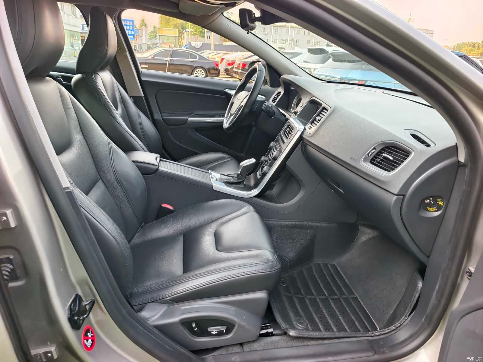 Volvo V60, 2013 22