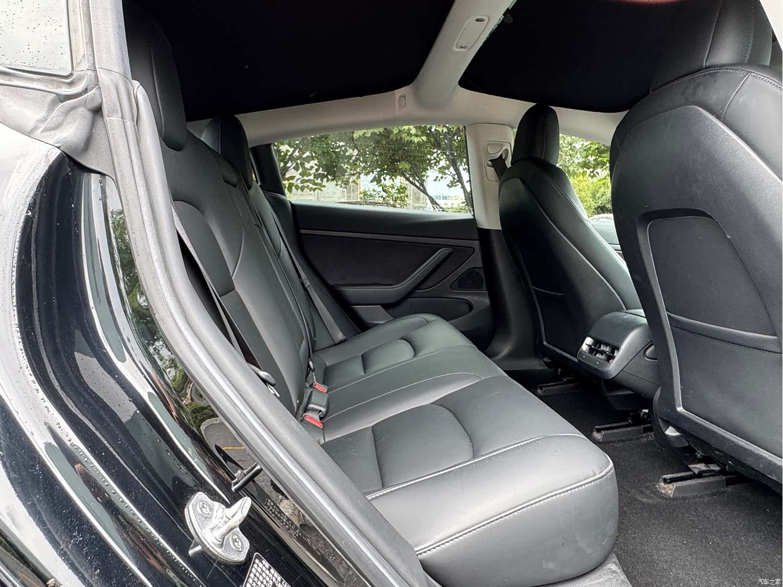 Tesla Model 3, 2020 8