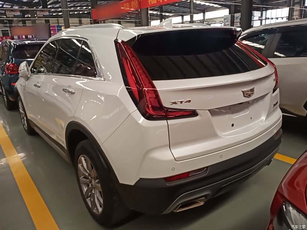 Cadillac XT4, 2021 все фото