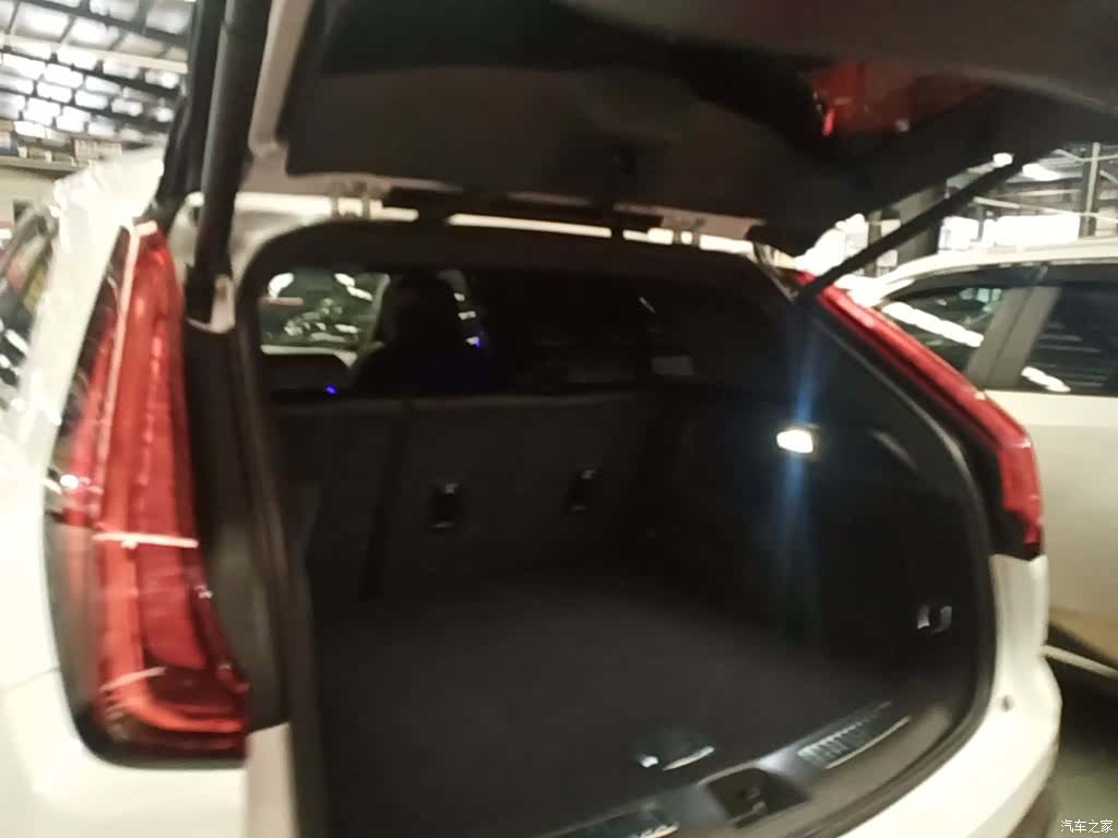 Cadillac XT4, 2021 19