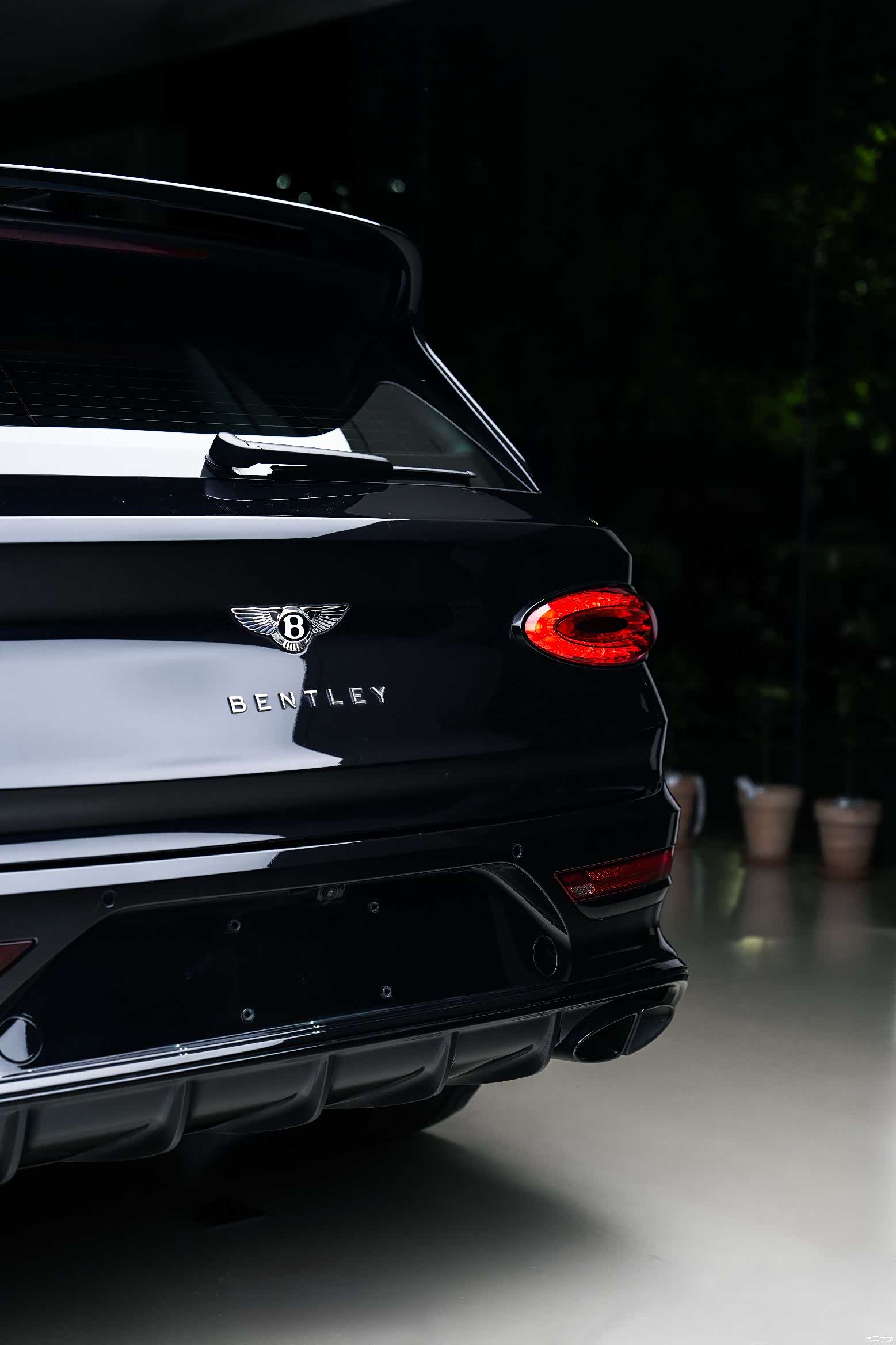 Bentley Bentayga, 2023 4