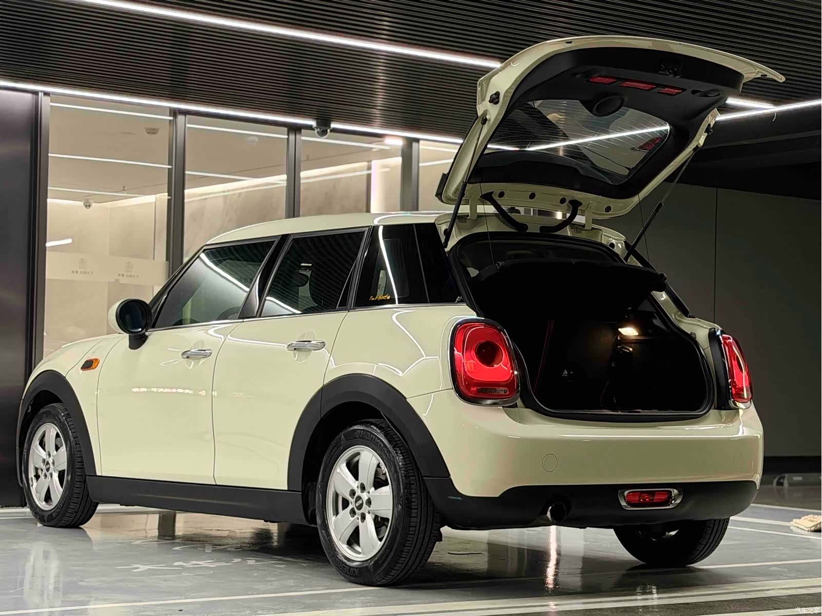 Mini ONE, 2017 17