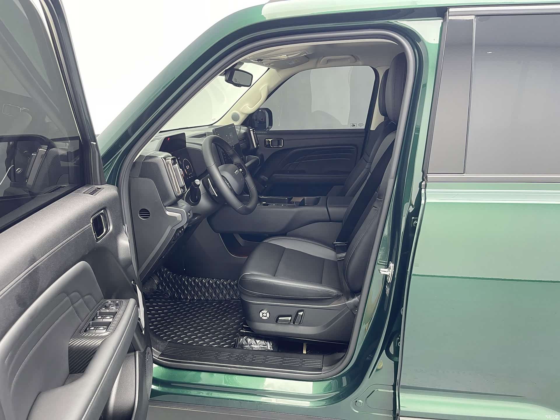 Haval Raptor, 2025 8