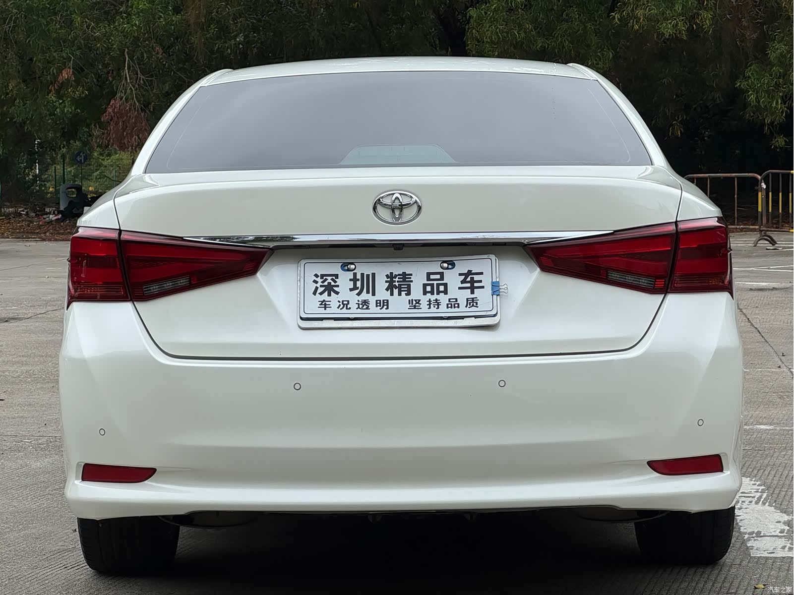 Toyota Crown, 2015 все фото