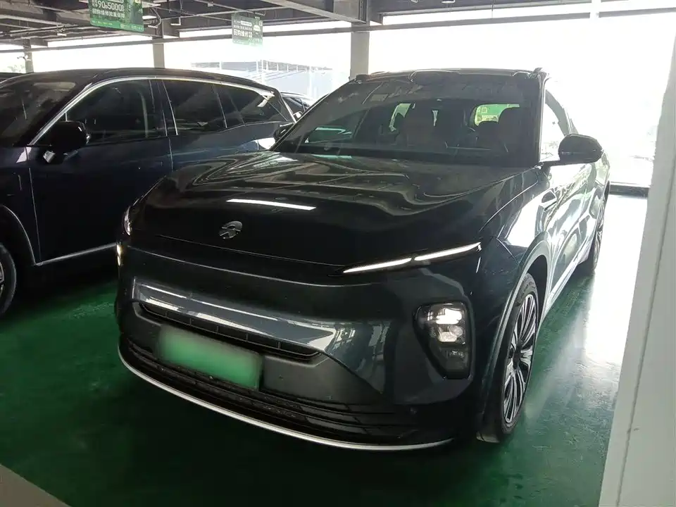 NIO ES8 NIO ES8