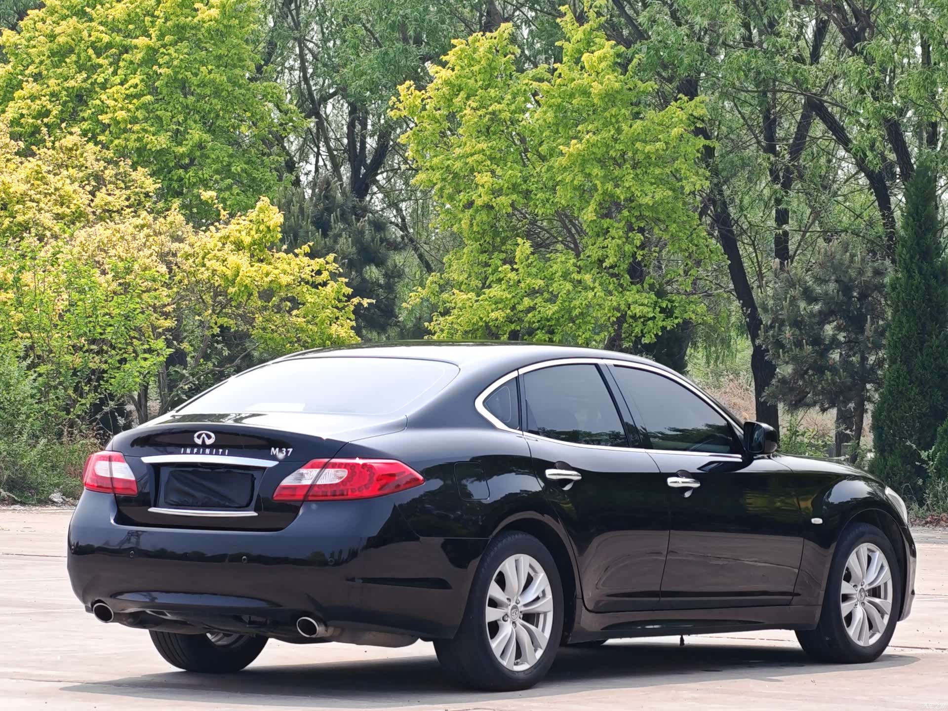 Infiniti M37, 2012 6