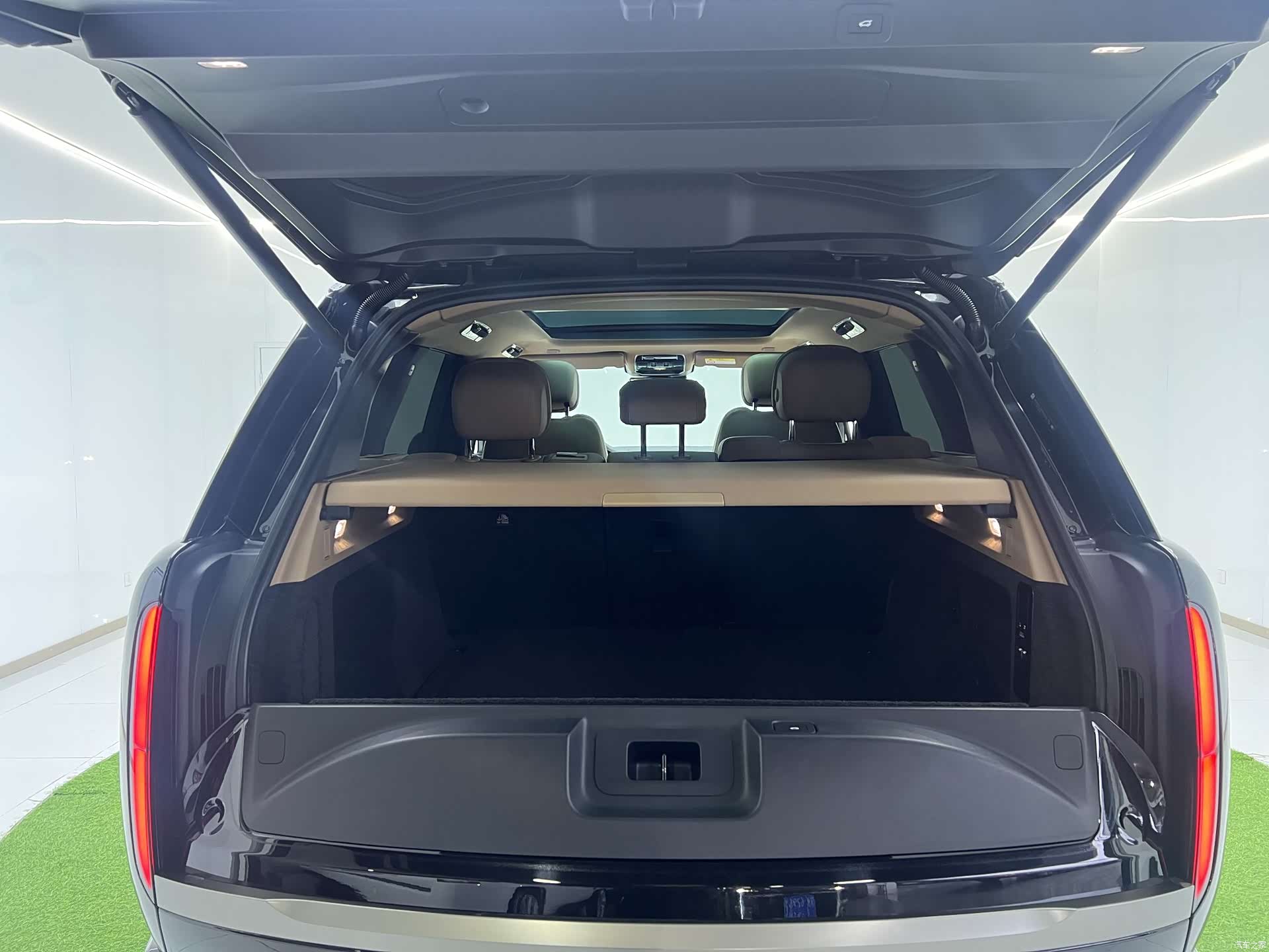 Land Rover Range Rover, 2024 25