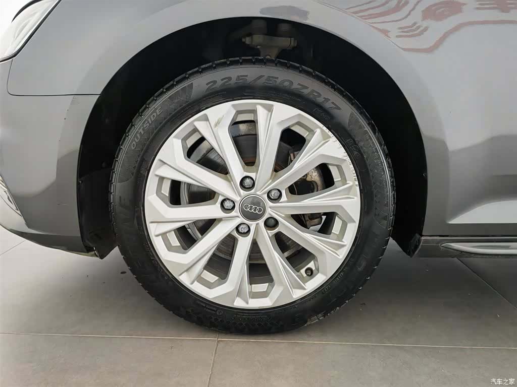 Audi A4L, 2019 17