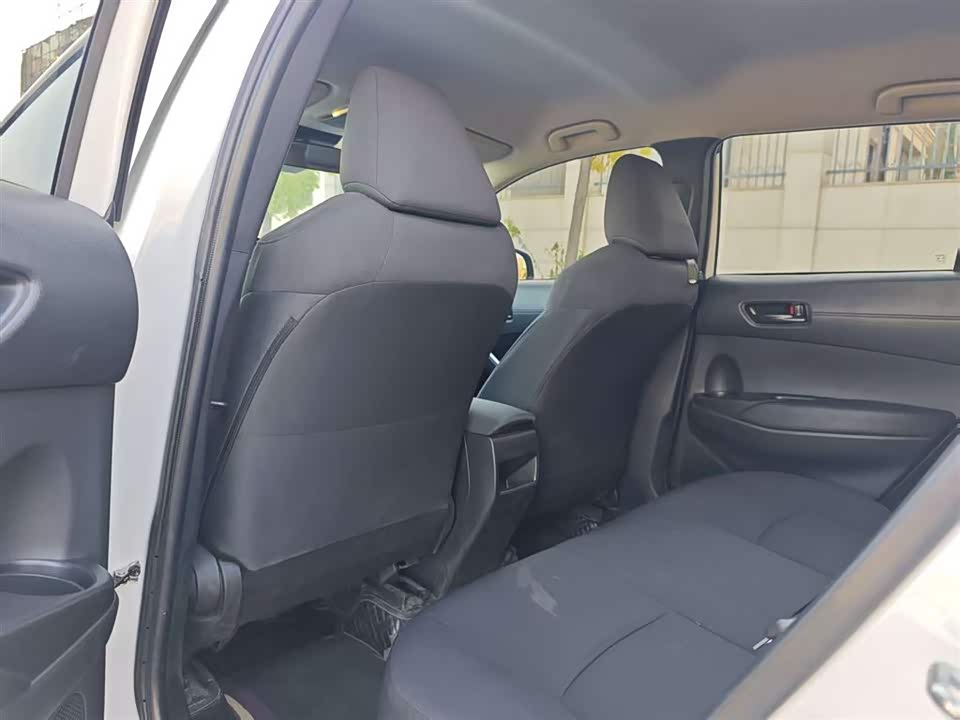 Toyota Corolla Sharp amplifier