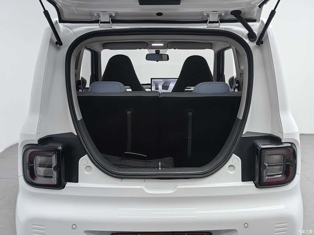Geely Panda, 2023 16