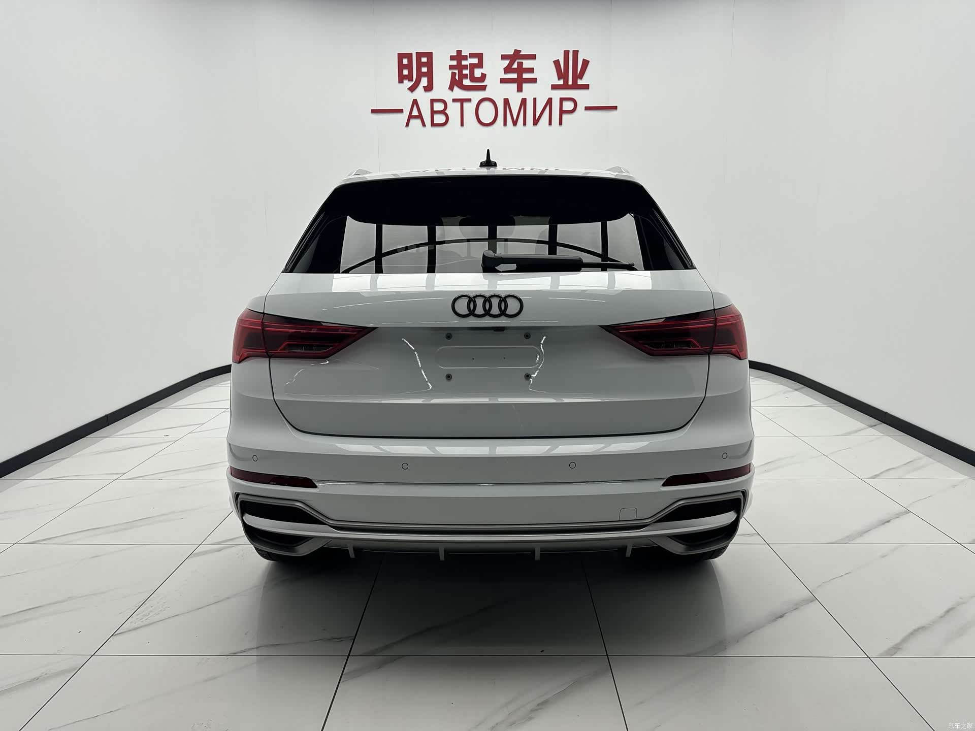 Audi Q3, 2023 10