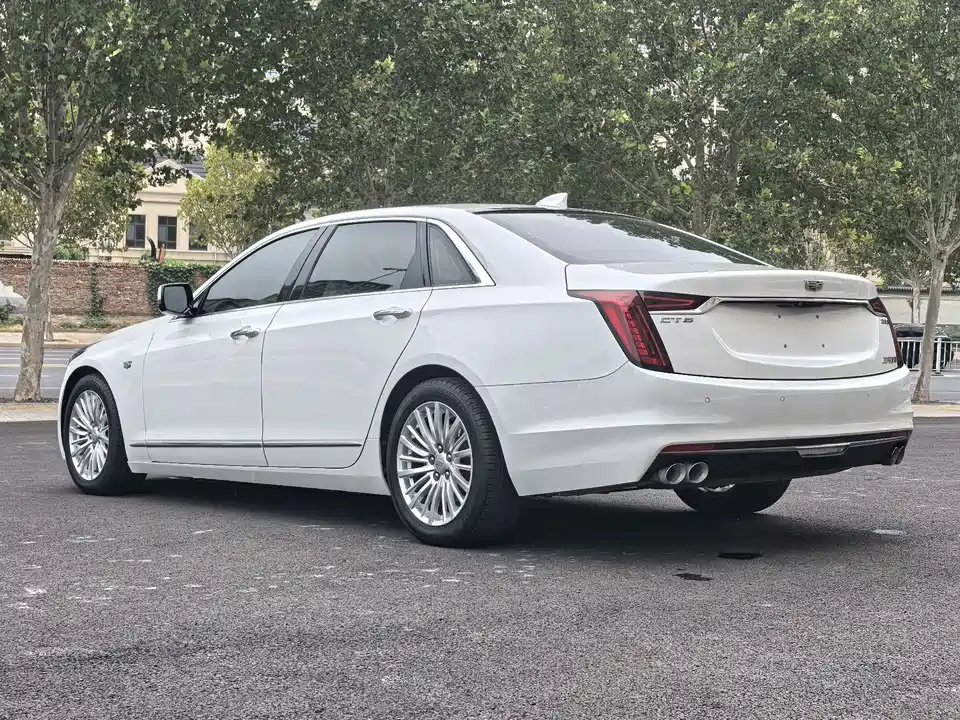 Cadillac CT6