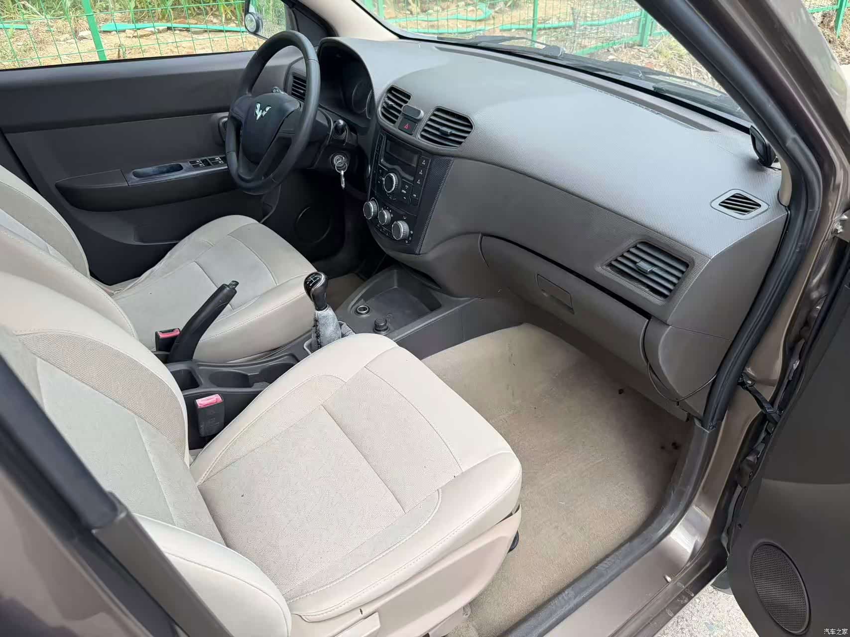 Wuling Hongguang, 2016 10