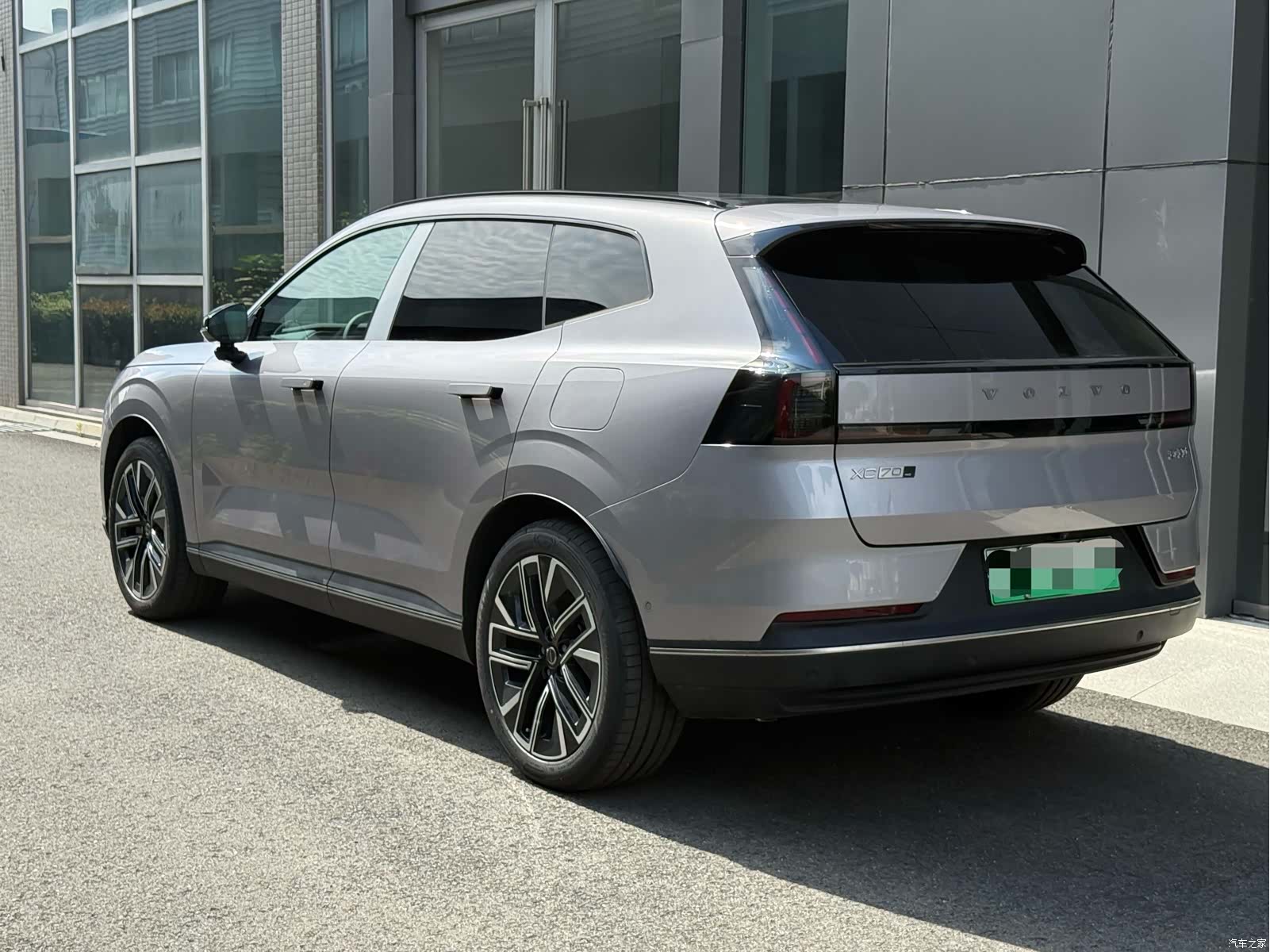 Volvo XC70, 2025 4