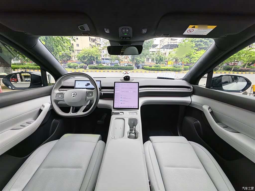 NIO ES6, 2024 8