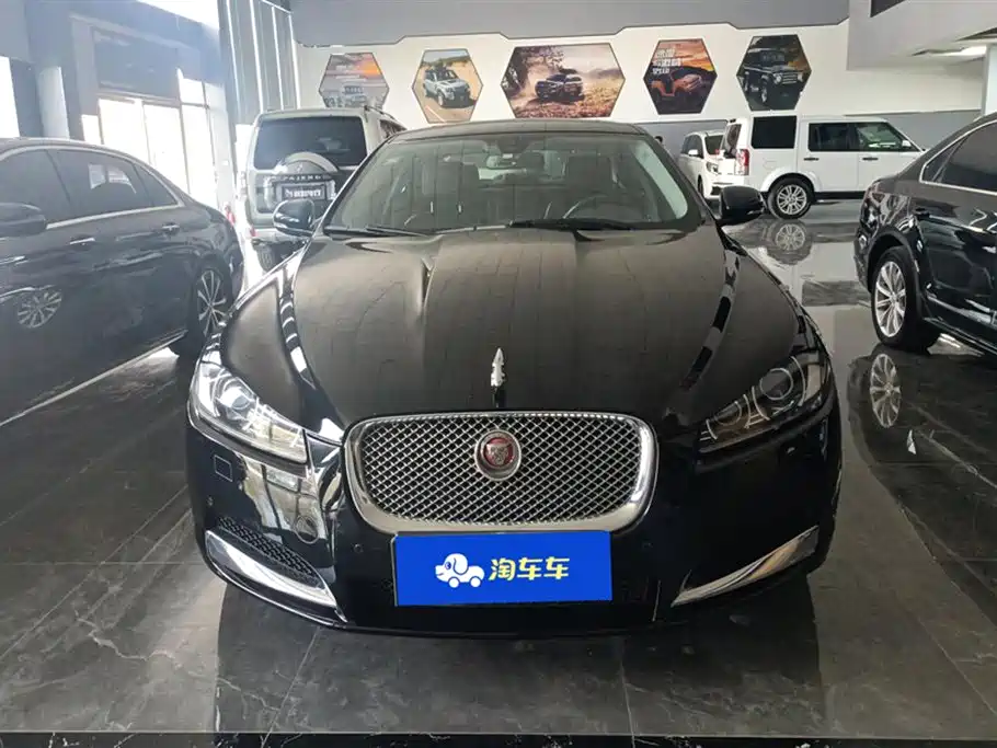 Jaguar XF