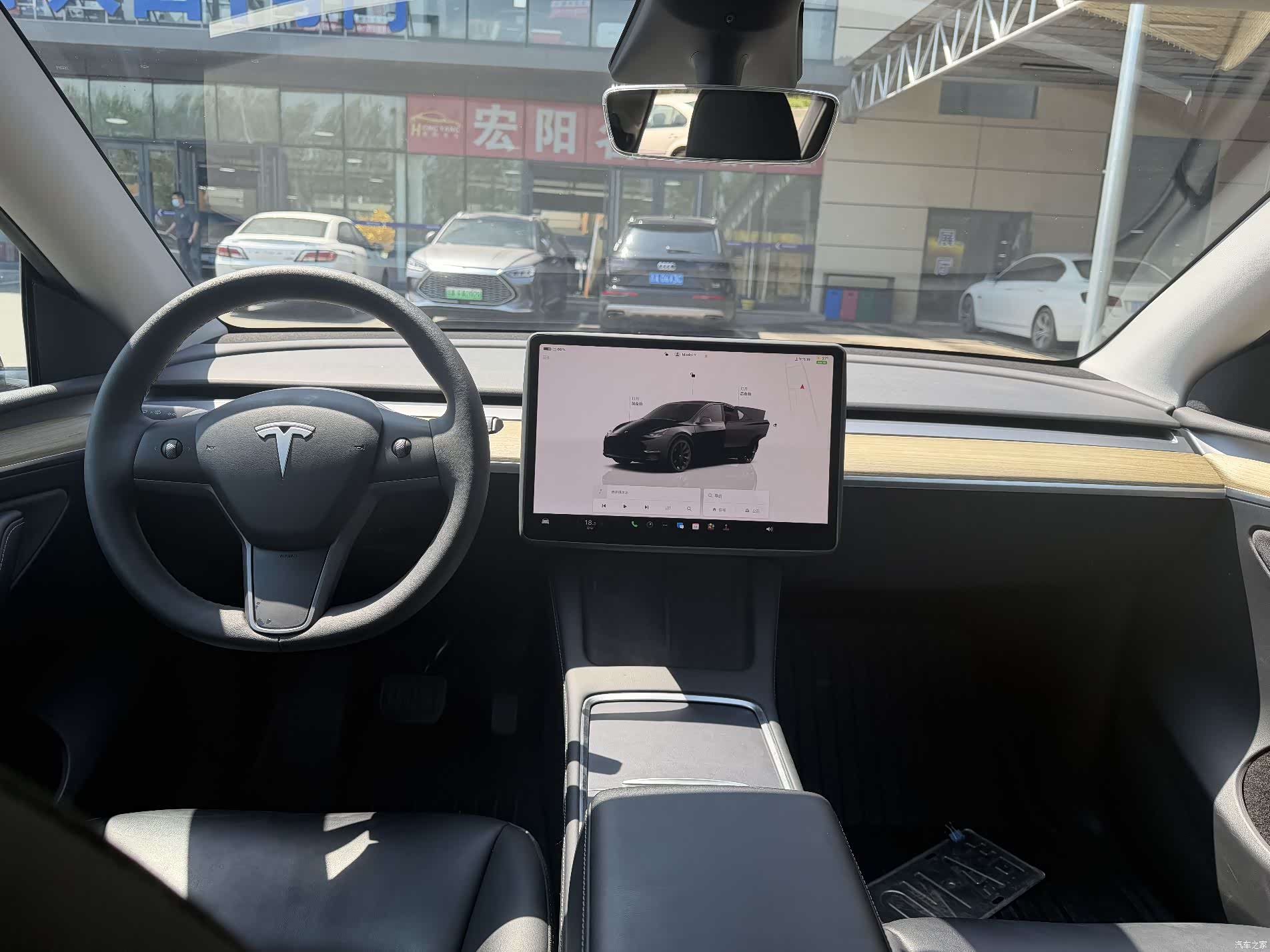 Tesla Model Y, 2022 13