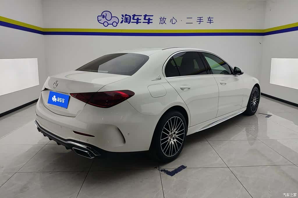 Mercedes-Benz C-Class, 2024 3
