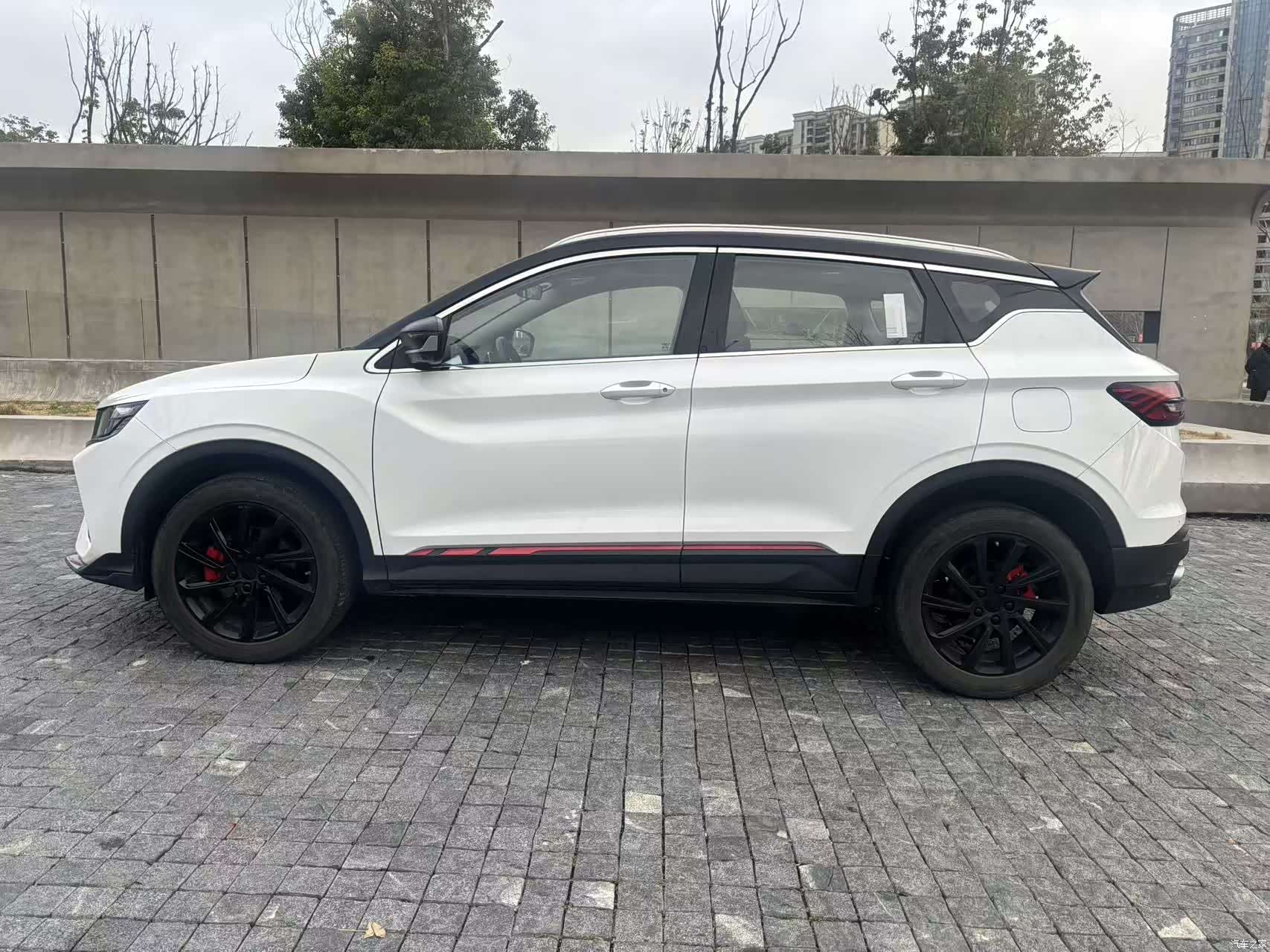 Geely Coolray, 2023 7