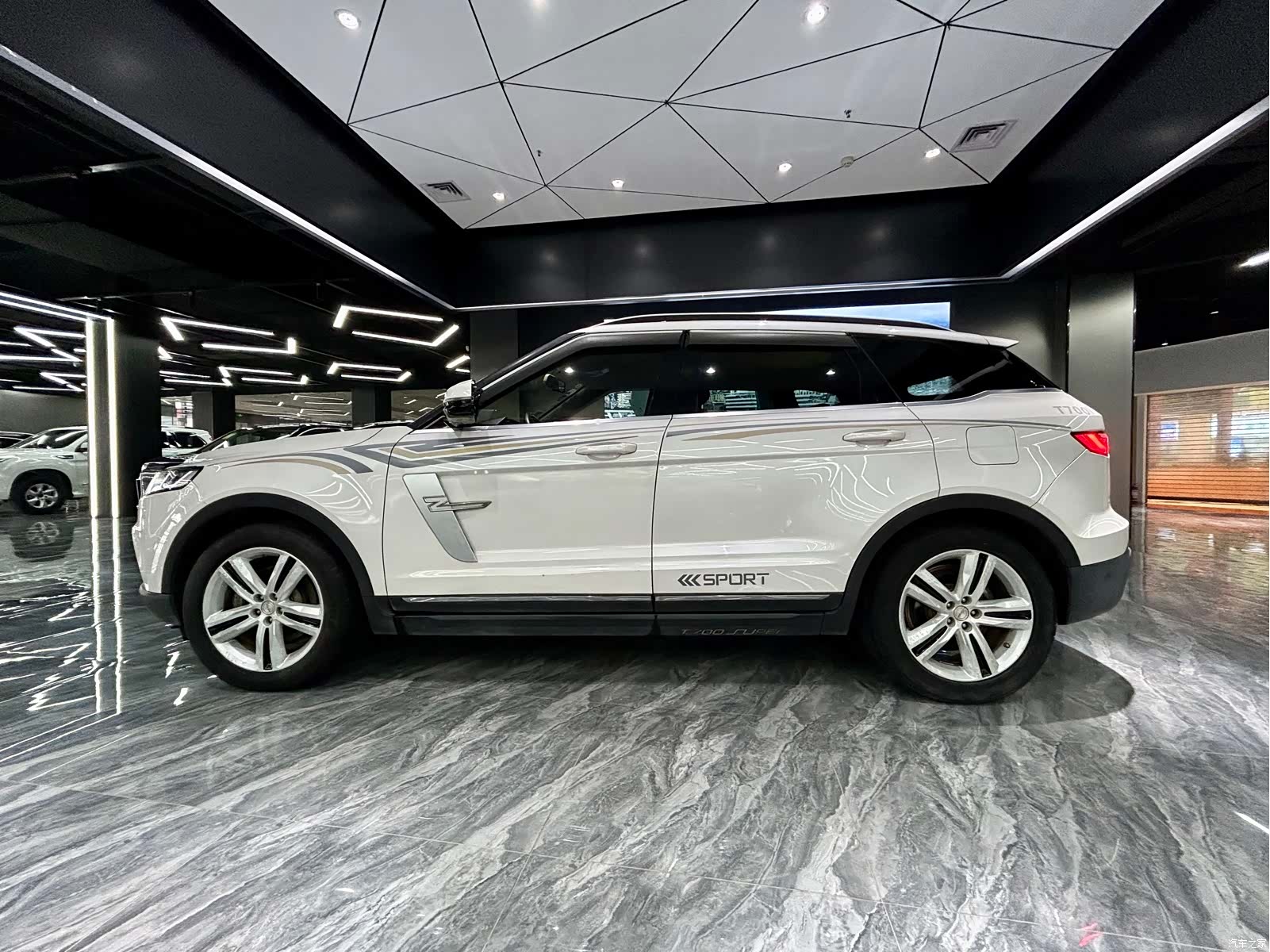 Zotye T700, 2018 8