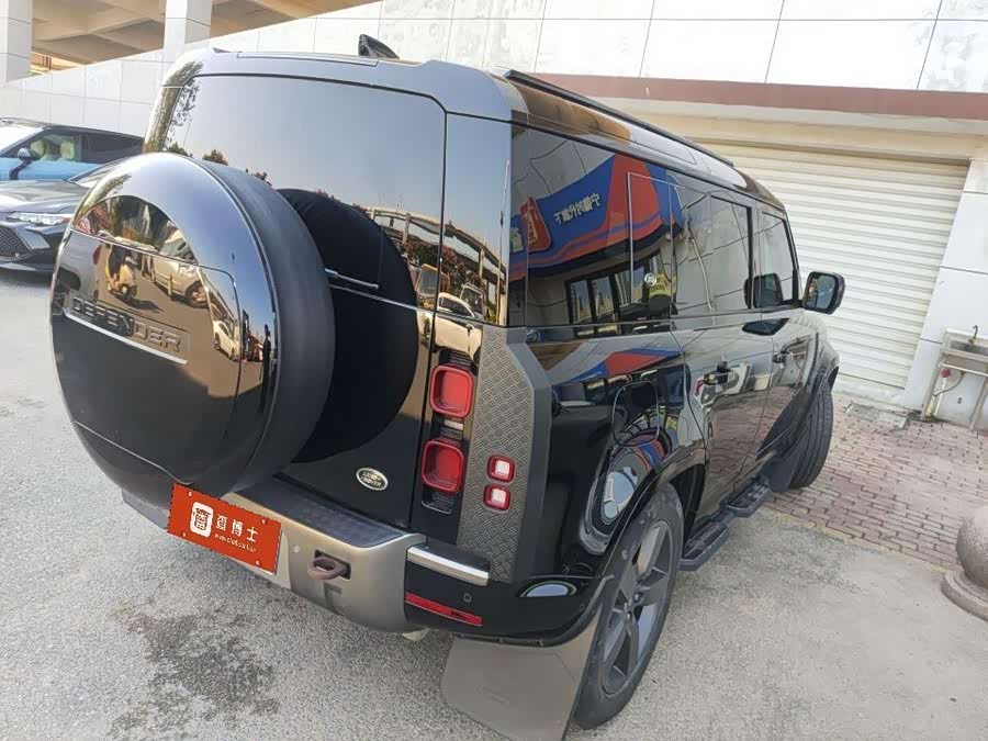 Land Rover Defender 2023, фото 13