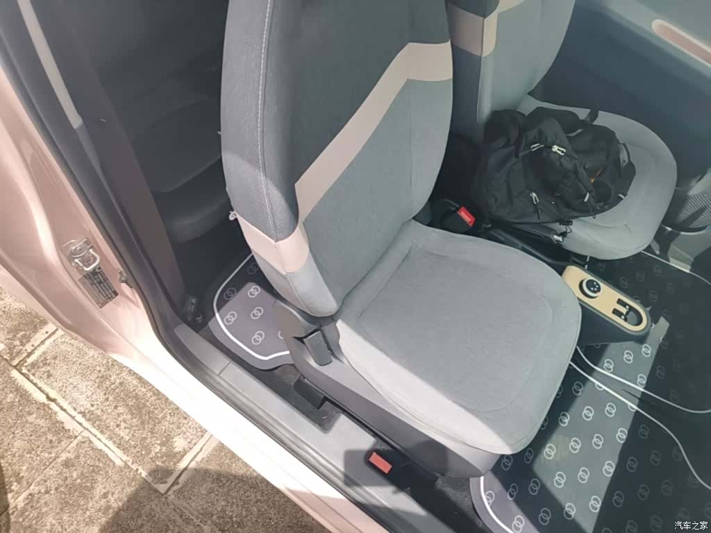 Wuling MINIEV, 2021 25