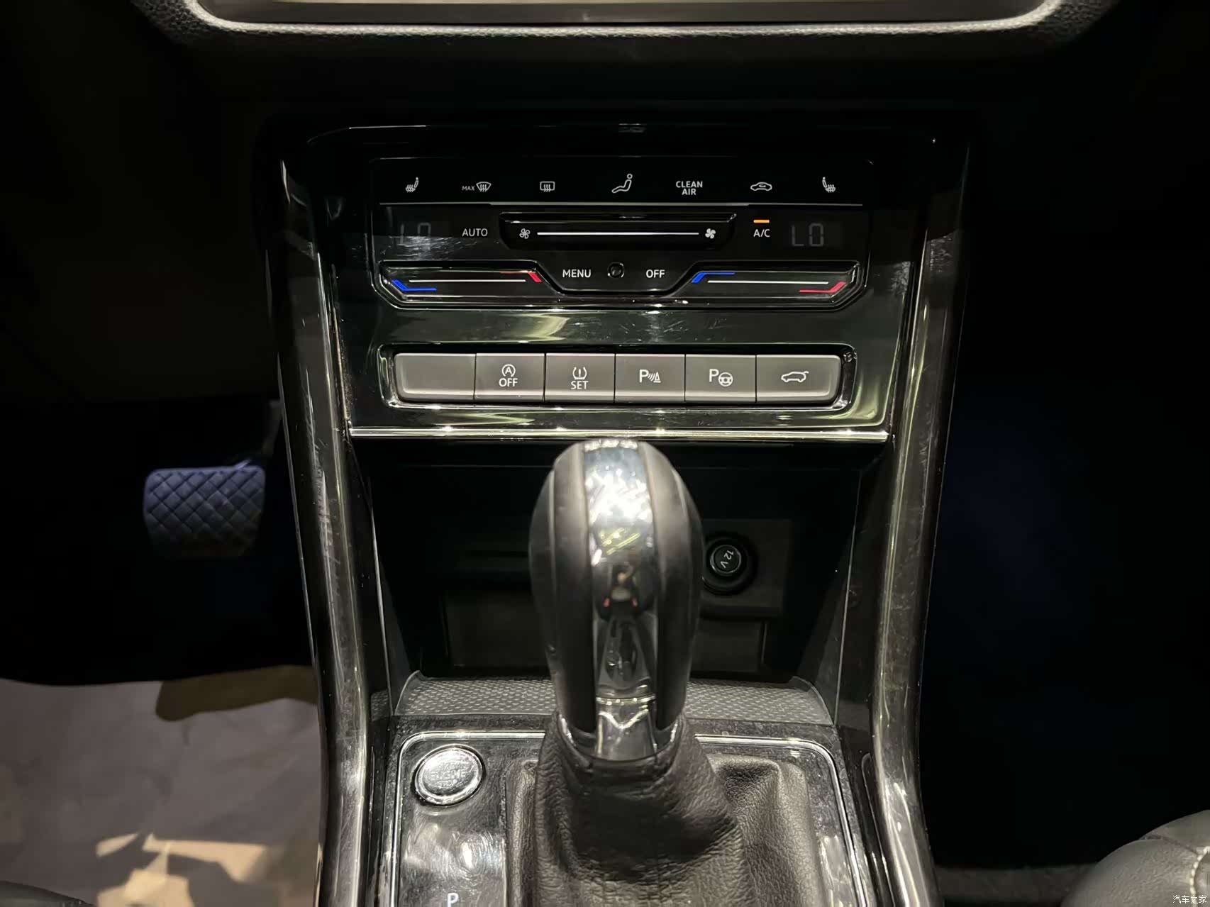 Volkswagen L, 2020 9
