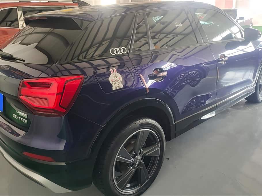 Audi Q2L Audi Q2L