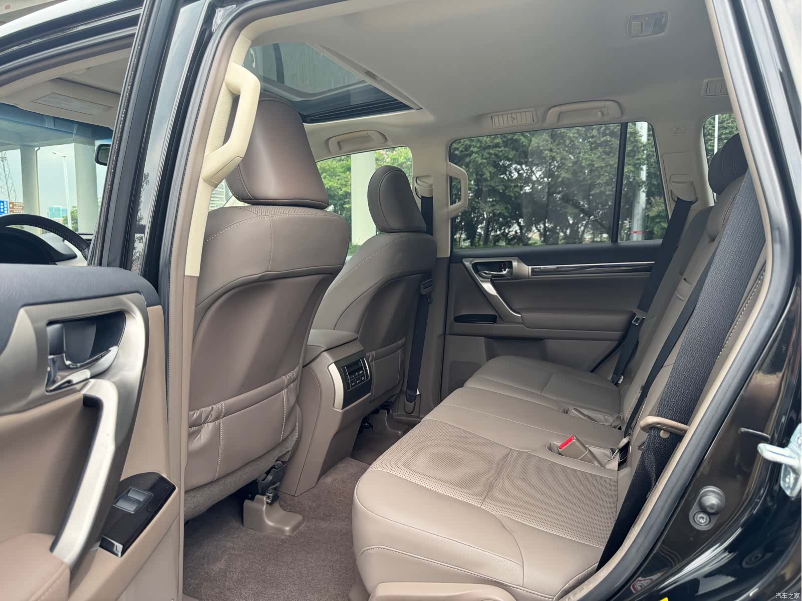 Lexus GX, 2016 12