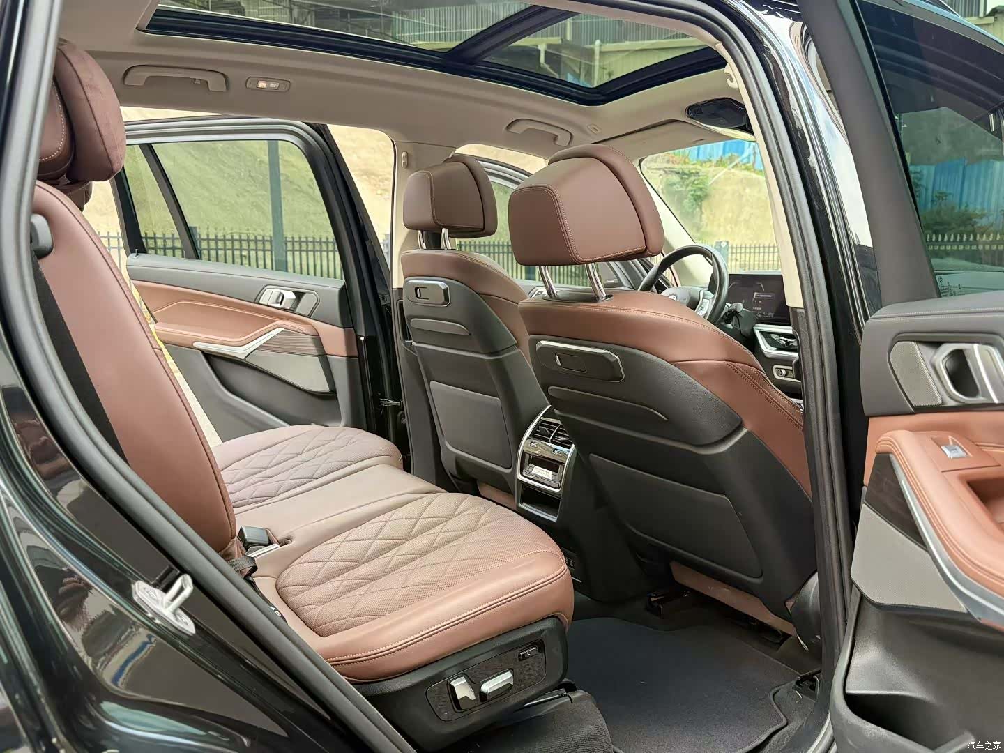 BMW X7, 2023 6