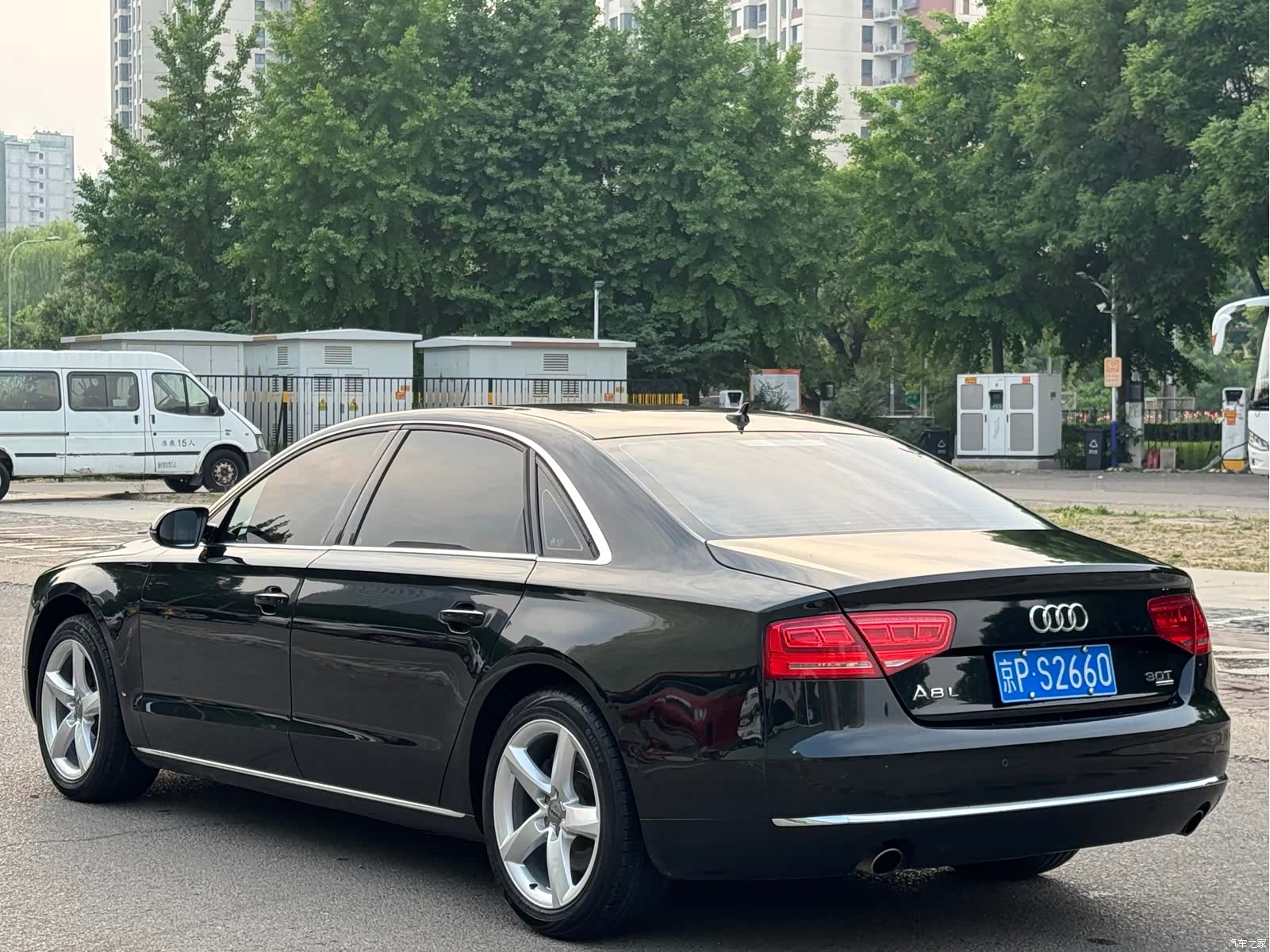 Audi A8L, 2011 12