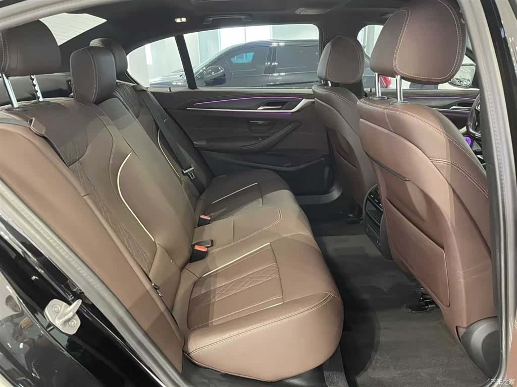 BMW 5 Series, 2023 8