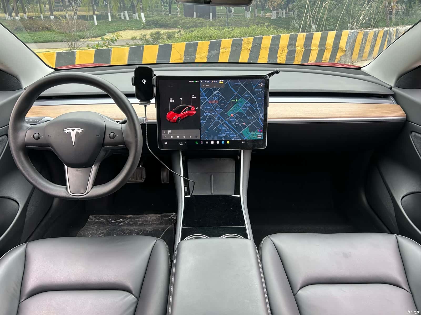 Tesla Model 3, 2020 9