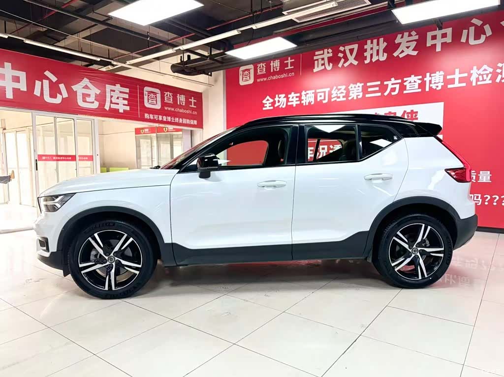 Volvo XC40, 2021 4