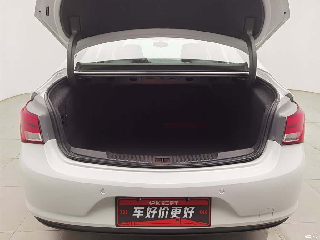 Buick Verano, 2019 16