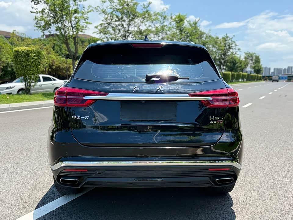 Hongqi HS5