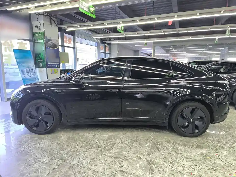 NIO L60 NIO L60