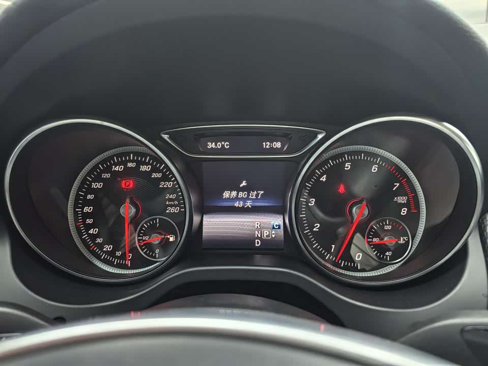 Mercedes-Benz GLA Mercedes-Benz GLA