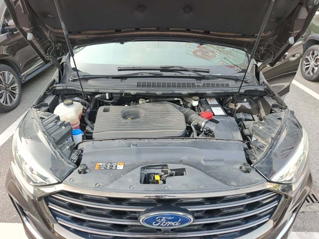 Ford Edge, 2021 20
