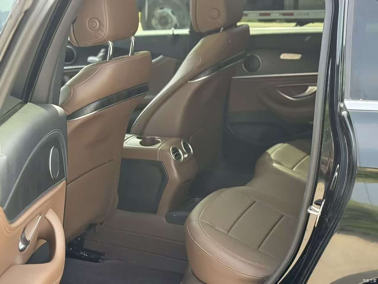 Mercedes-Benz E-Class, 2020 9